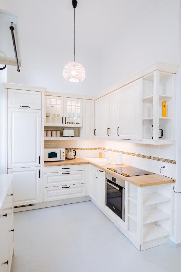 Ombre With Parking Option Apartment Budapest